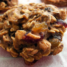 Vegan Oatmeal Raisin Cookies (Healthy Version)