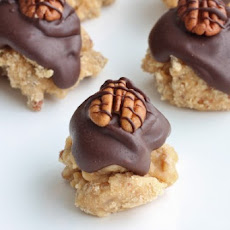Sweet Praline Bites covered in Chocolate