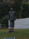Statue Du Général De Gaulle