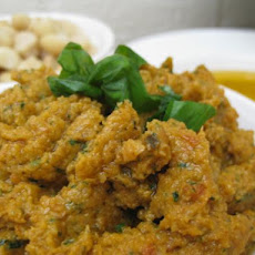 Macadamia and Semi-Dried Tomato Pesto