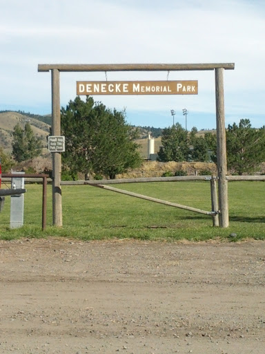 Denecke Memorial Park