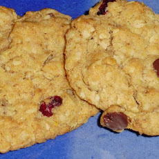 Healthy Walnut (Or Chocolate) Cranberry Oatmeal Chewy Cookies