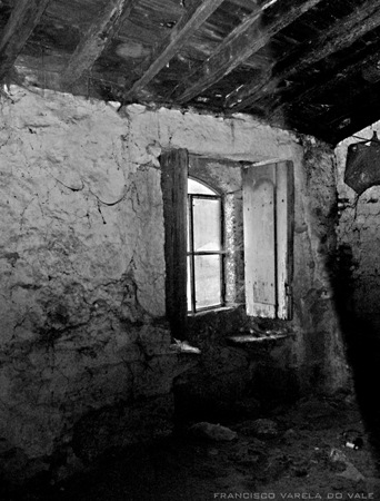 [Interior_Esquecido_by_Kic0[3].jpg]