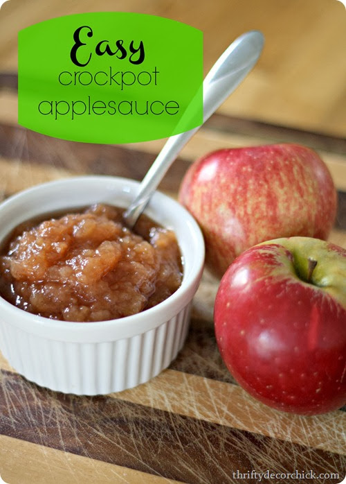 Simple crockpot applesauce @ thriftydecorchick.com