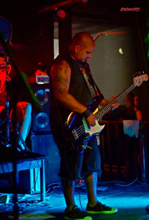 [1425769_10202615584575813_1217789328_n%255B2%255D.jpg]