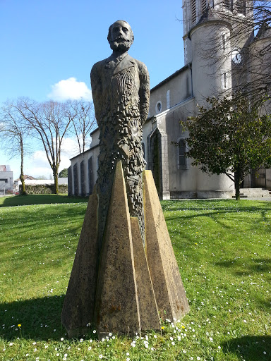 Statue Gaston Planté