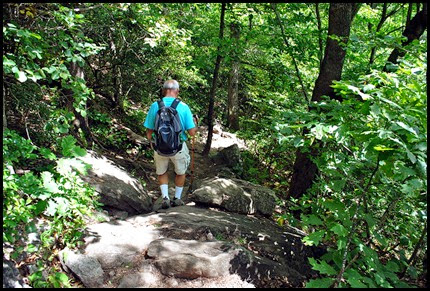 08l - Hiking Down - Tackling the Rocky Switchbacks