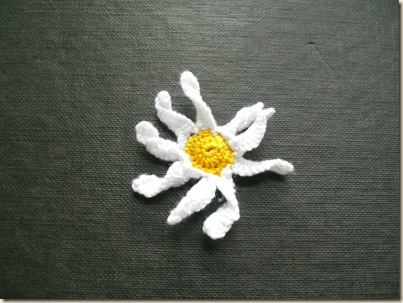 Corded Buttonhole Daisy Petals