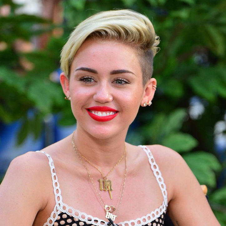 [Miley%2520Cyrus%252002%255B2%255D.jpg]