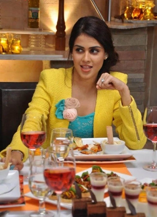 [Genelia%2520Latest%2520Cute_stills%255B3%255D.jpg]