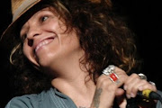 Linda Perry