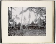 Gezicht op Battak Kampong Poeloe Hawar, Sumatra (Battak Kampong Poeloe Hawar)