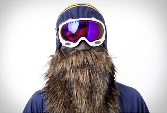 Bearded-Protective-Ski-Mask-by-Beardski-5.jpg