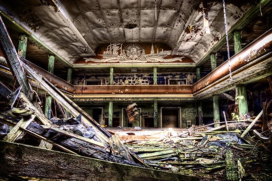 [Abandoned_Theatre_I_by_illpadrino3.jpg]