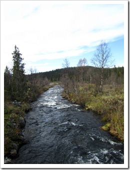 Vattnet heter Njáhkájåhkå här nedströms...
