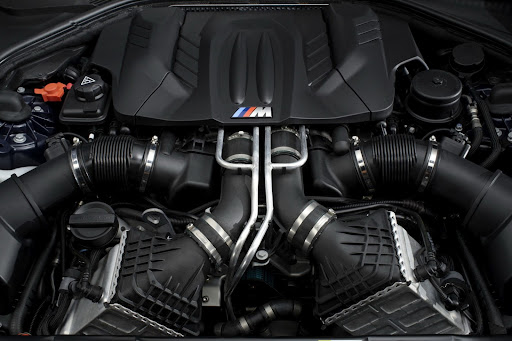 2012-BMW-M6-18.jpg