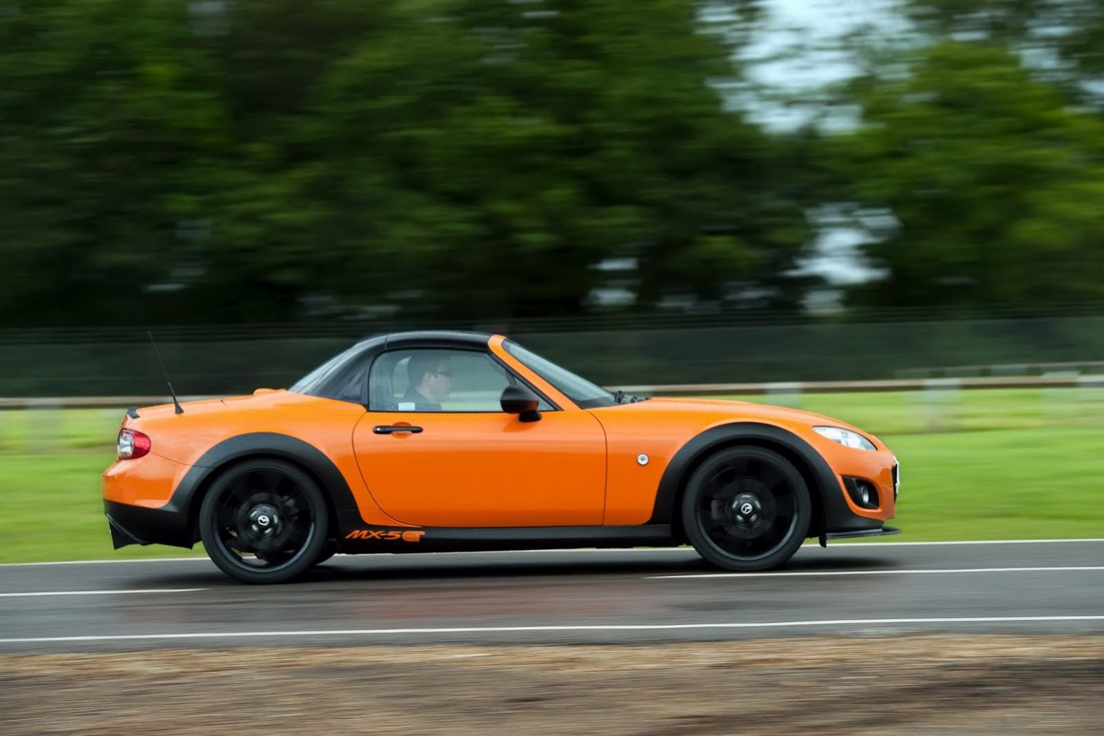 [Mazda-MX-5-GT-1%255B2%255D.jpg]