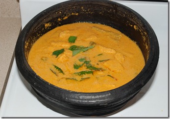 Thenga aracha meen curry