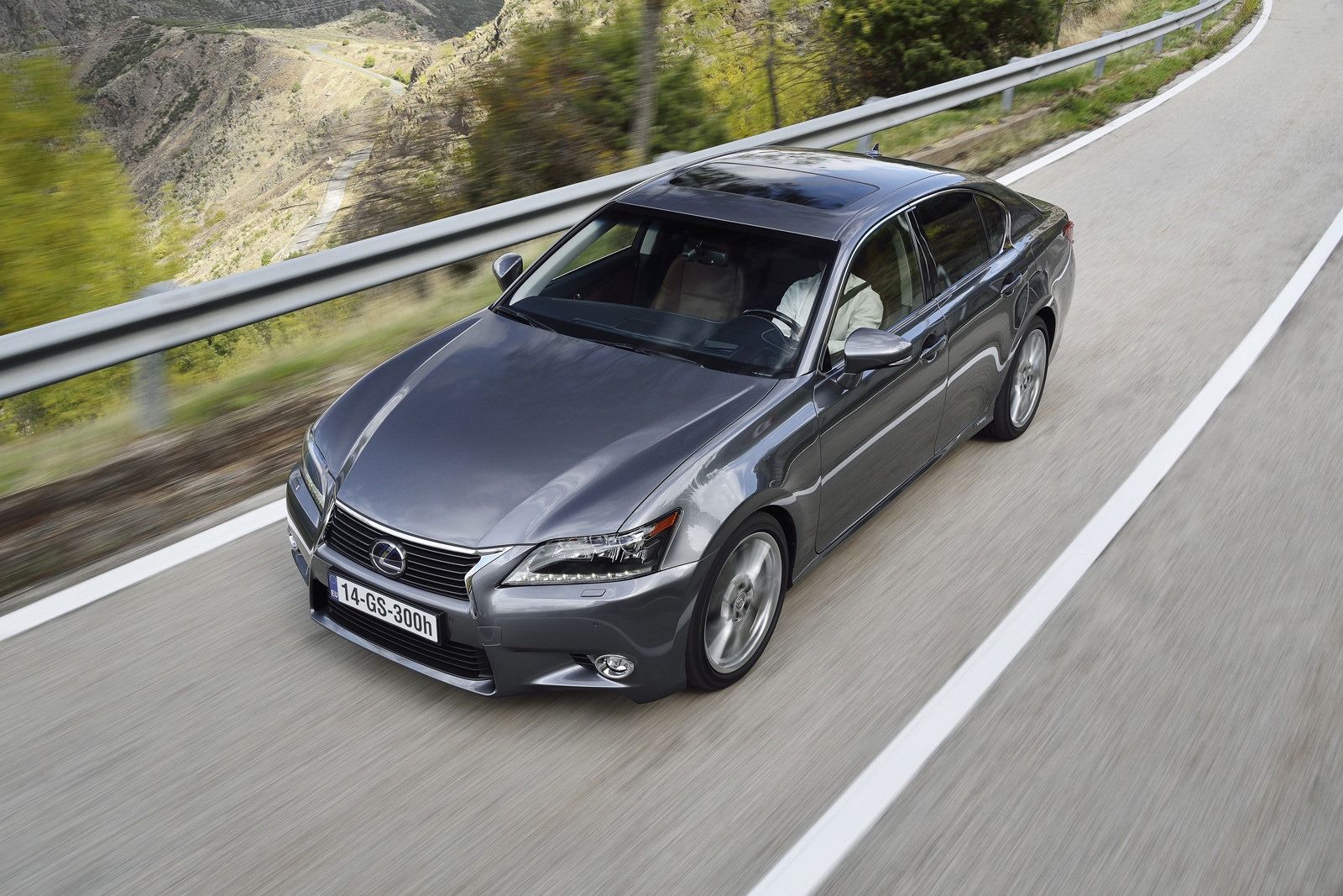 [Lexus-GS-300h-7%255B2%255D.jpg]