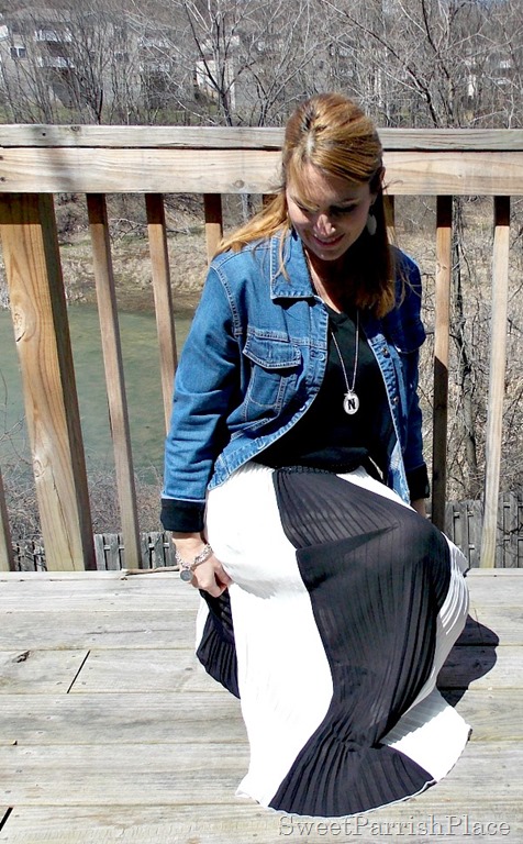 [black%2520and%2520white%2520striped%2520maxi%2520skirt%252C%2520black%2520shirt%252C%2520Denim%2520jacket%252C%2520zebra%2520flats4%255B3%255D.jpg]