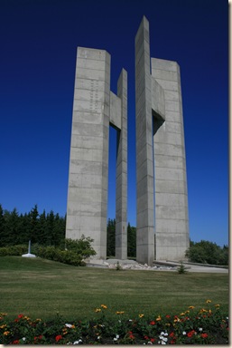 The Peace Tower is on the 49th parallel half of it in North Dakota and half in Manitoba