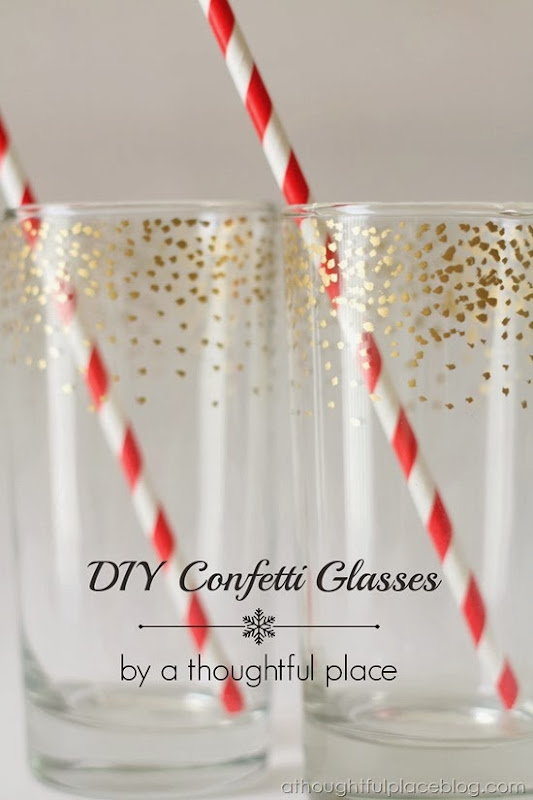 25 DIY Sparkling Ideas - These shiny ideas are perfect for New Years and any other party! You gotta love glitter... MUST SEE!!! Pin it now and make them later!