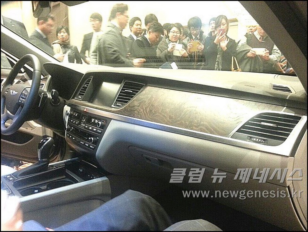 [2015-Hyundai-Genesis-Sedan_12%255B2%255D.jpg]