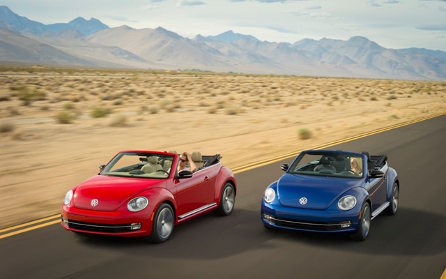[2013-Volkswagen-Beetle-Convertible-in-motion%255B3%255D.jpg]