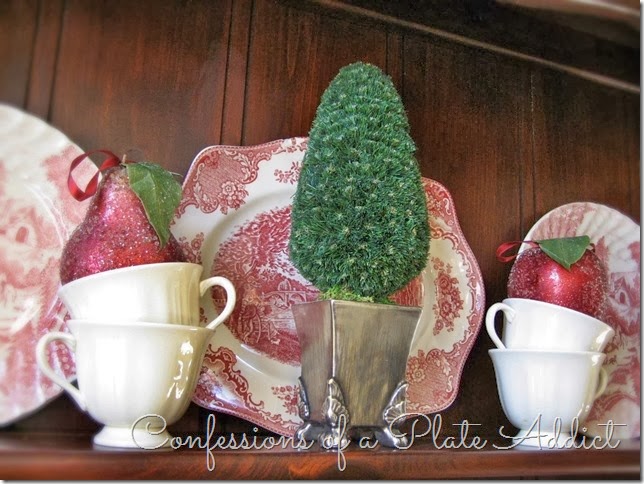 CONFESSIONS OF A PLATE ADDICT Farmhouse Christmas on the Hutch
