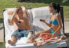 Selena+Gomez+Justin+Bieber+Selena+Gomez+Sunbathe+G-5LNyBDB_Nl.jpg