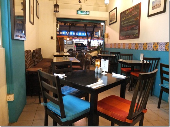 Chili Vanilla Kota Kinabalu Food Guide For Tourists Walking It S A Pretty Cosy Little Restaurant In Terms Of E Suitable For Dinner Dates And Casual Outings Smaller Groups