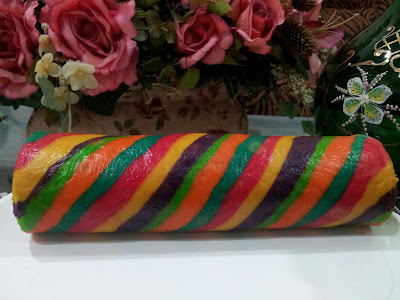 DUHAI HATI: Rainbow Cheese Roll