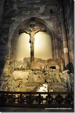 Estrasburgo. Catedral. Interior. Cristo del Púlpito - DSC_0186