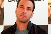 Howie D