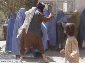 [afghan_taliban_women_beating%255B3%255D.jpg]