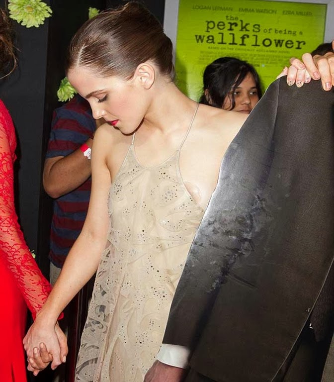 [Emma%2520Watson%2520Wardrobe%2520Malfunction%2520Pics%2520%2520%25286%2529%255B4%255D.jpg]