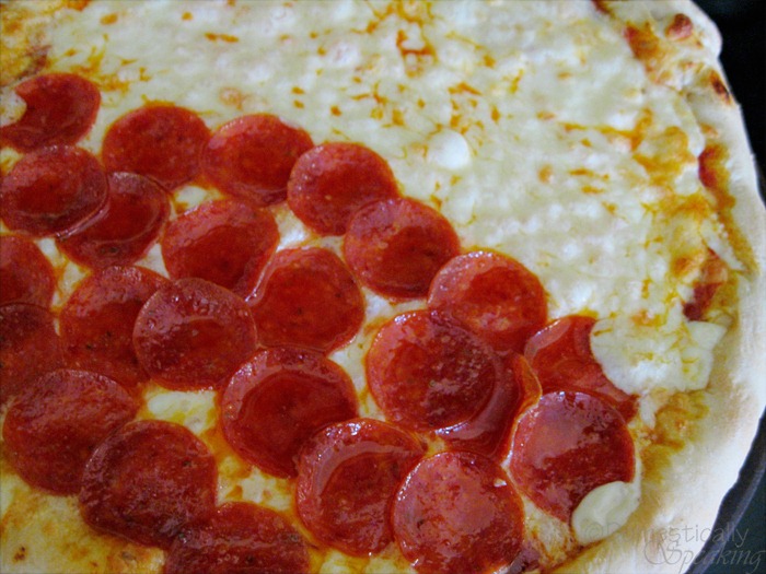 [stuffed%2520pizza%25203%255B4%255D.jpg]