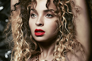 Ella Eyre