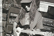 J Mascis