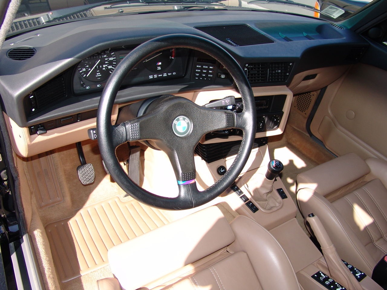[1988-BMW-M5-Carscoop16%255B2%255D.jpg]