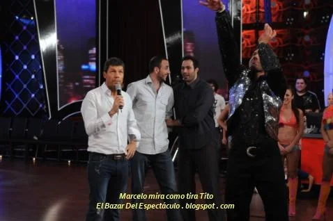 Marcelo mira como tira Tito.JPG