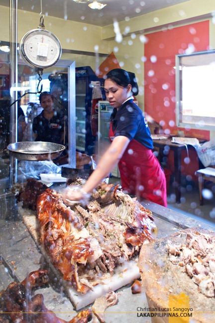Preparing our Lunch at Cebu's CnT Lechon