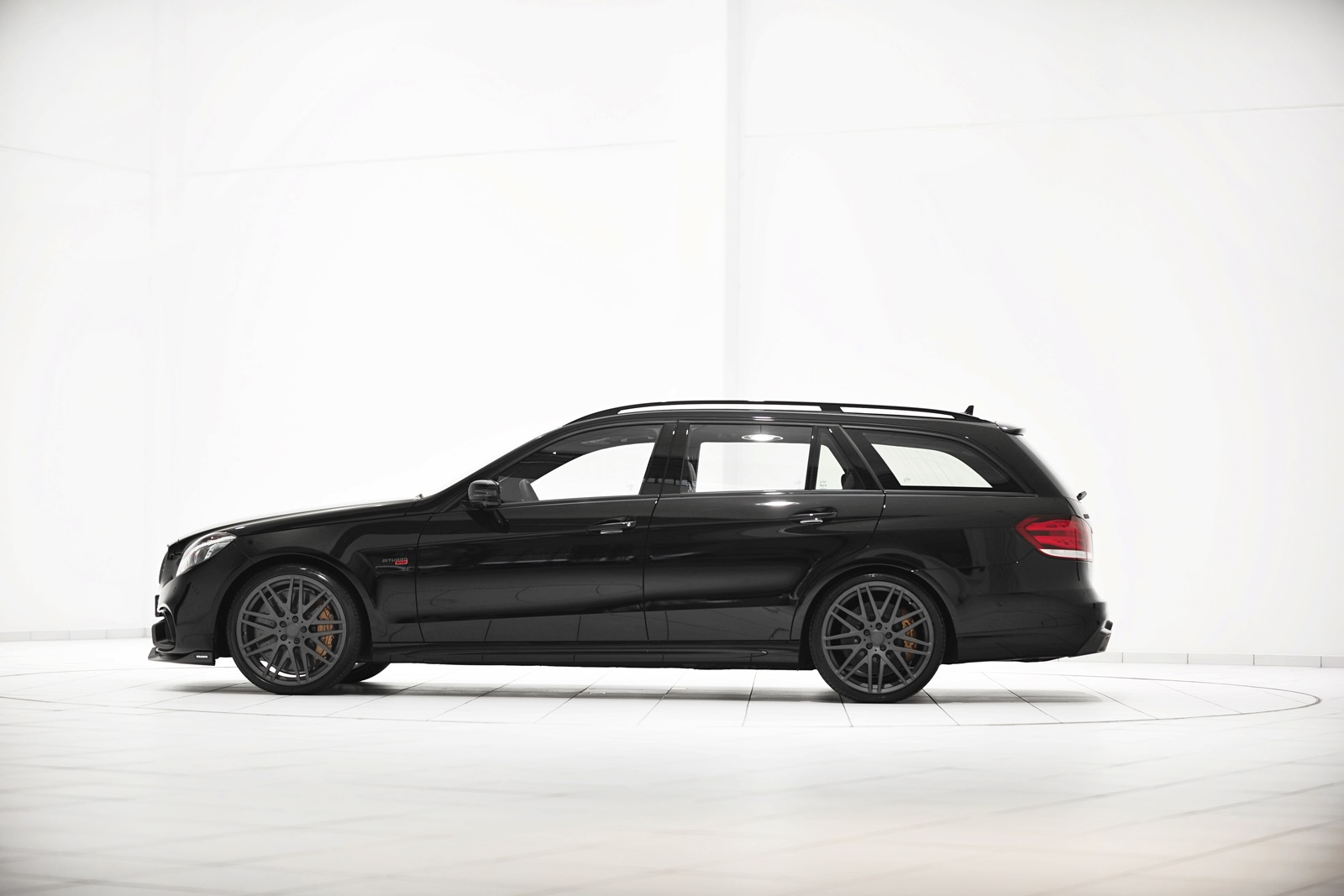 [Brabus-850-60-Biturbo-E-Class-4%255B3%255D.jpg]