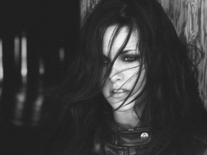 Kristen Stewarts - Capa Faixa 360 (6)