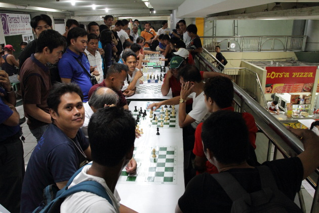 Speed Chess - a popular Filipino Indoor Sport