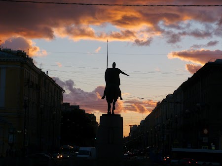 Circuit Rusia: Apus de soare la St. Petersburg