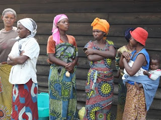 Des déplacés de Mugunga au Nord-Kivu lors de la visite des diplomates africains, 24/02/2011.