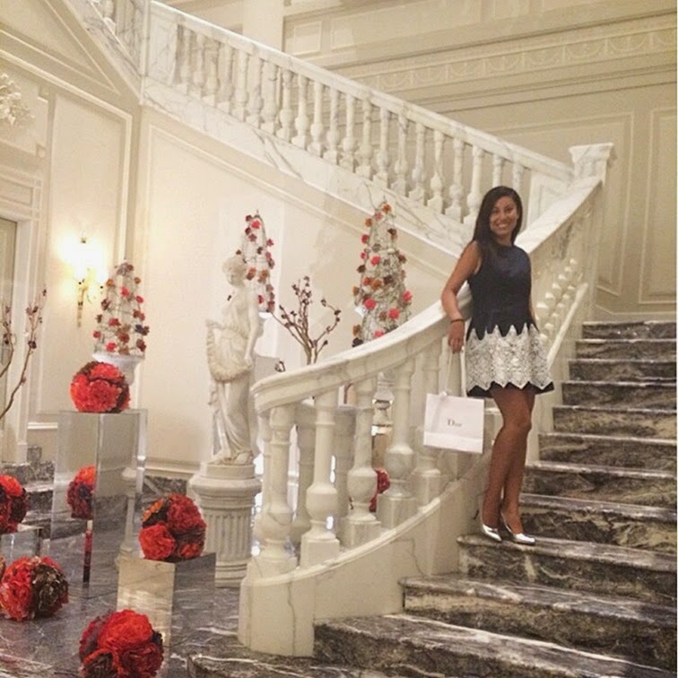 Dior-J'adore -The-future-is-gold-fashion-blogger