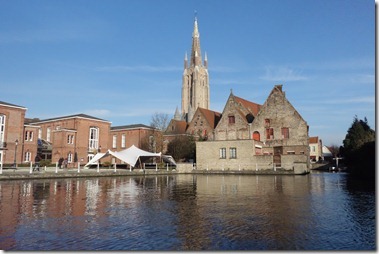 聖母教会（Onze Lieve Vrouwe Kerk）