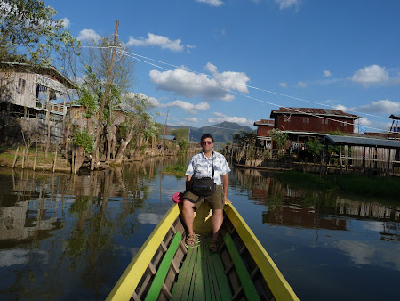 Obiective turistice Myanmar: sat Inle Lake